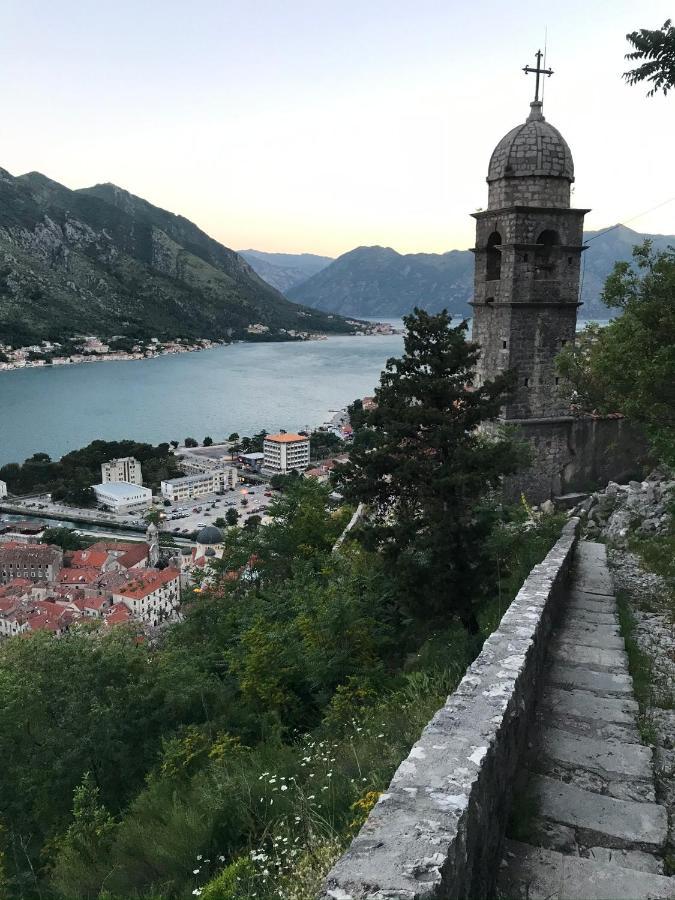 Romantic Rooftop View Hideaway- Old Town Nr 404 Kotor Zewnętrze zdjęcie